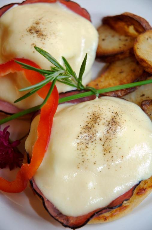 Humboldt House Bed & Breakfast Виктория Екстериор снимка